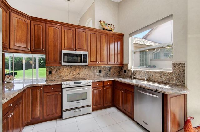 8864 Shoal Creek Lane, Boynton Beach, FL 33472