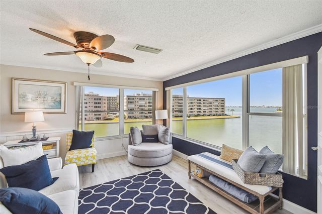 5960 30TH AVENUE S 414, Gulfport, FL 33707