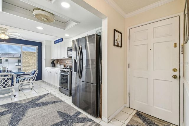 5960 30TH AVENUE S 414, Gulfport, FL 33707