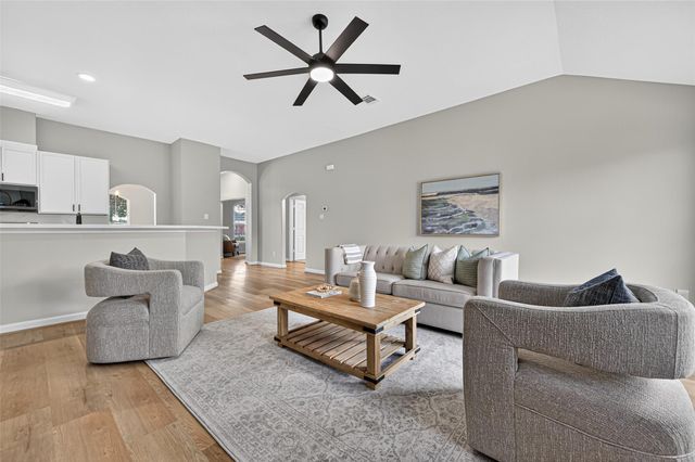 3910 Caramel Point Court, Fresno, TX 77545