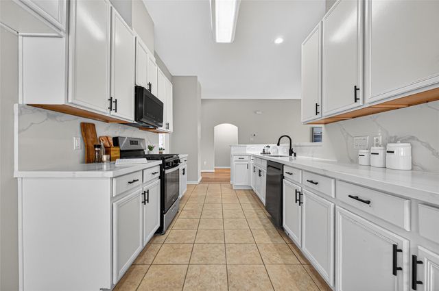 3910 Caramel Point Court, Fresno, TX 77545
