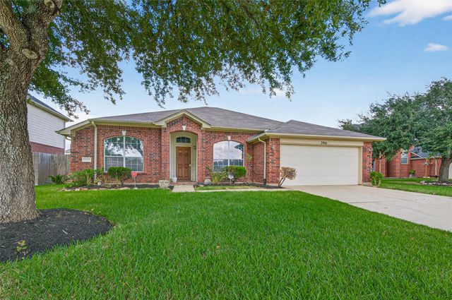 3910 Caramel Point Court, Fresno, TX 77545