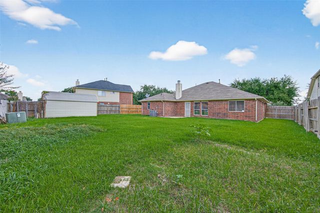 3910 Caramel Point Court, Fresno, TX 77545