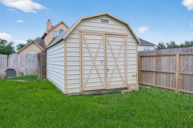 3910 Caramel Point Court, Fresno, TX 77545
