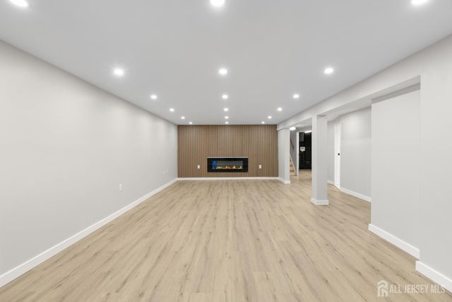 170 Montgomery Street, Piscataway, NJ 08854