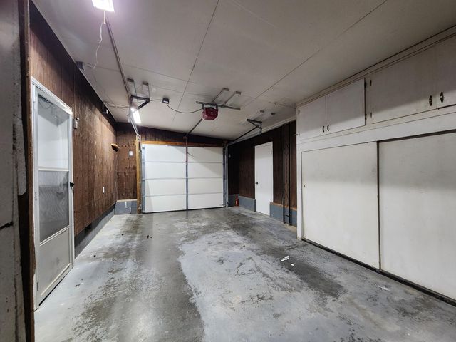 1271 S Plum Lane, Carthage, MO 64836