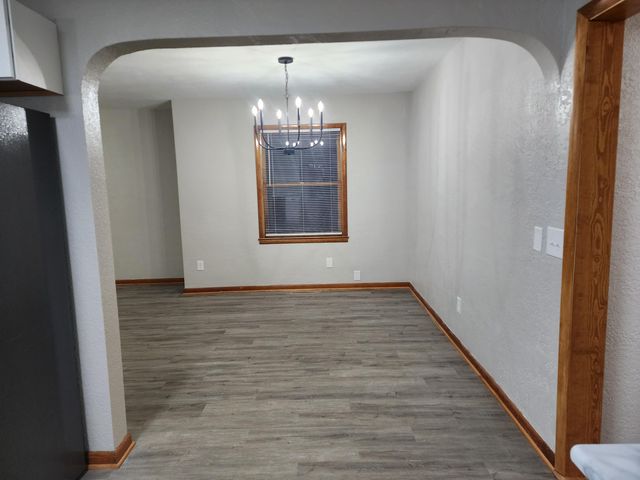 1271 S Plum Lane, Carthage, MO 64836