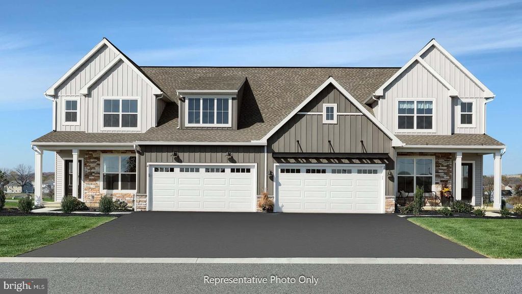 46 CANTERBURY LN, Annville, PA 17003