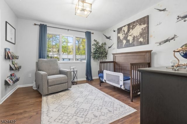 6 Exeter St, Parsippany-troy Hills Twp., NJ 07950