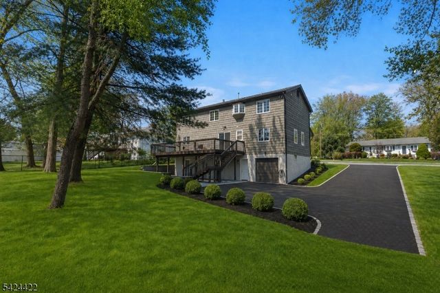 6 Exeter St, Parsippany-troy Hills Twp., NJ 07950