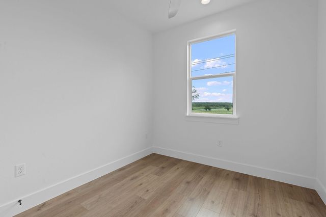 124 S Mockingbird Circle B, Cedar Creek, TX 78612