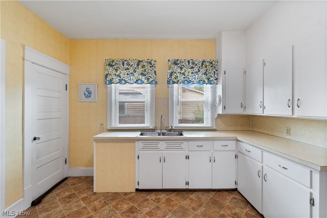 48 S Third Street, Rittman, OH 44270