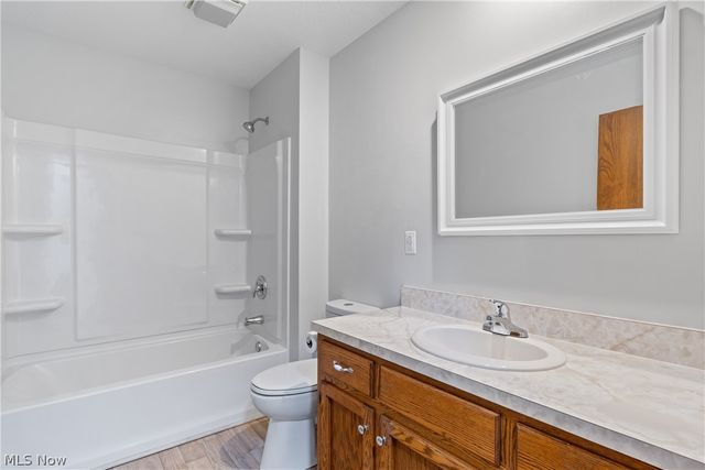 48 S Third Street, Rittman, OH 44270