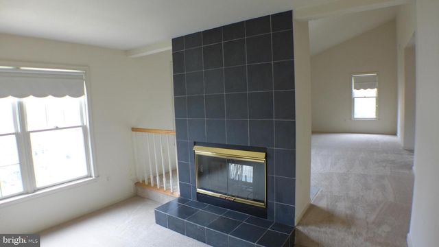 10008 MANOR PL, Fairfax, VA 22032
