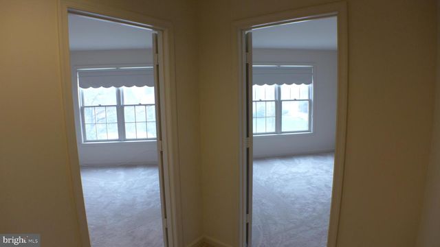 10008 MANOR PL, Fairfax, VA 22032