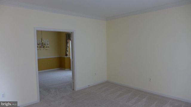 10008 MANOR PL, Fairfax, VA 22032