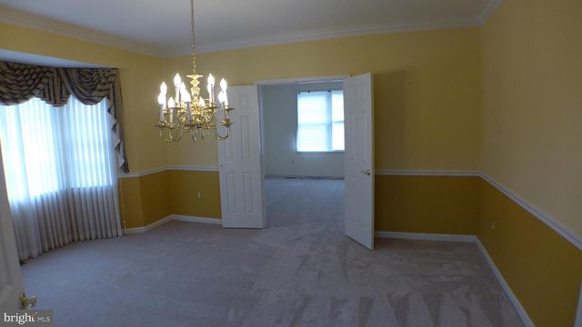 10008 MANOR PL, Fairfax, VA 22032