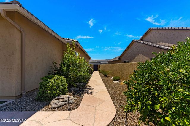 60152 E Blue Palm Drive, Oracle, AZ 85623
