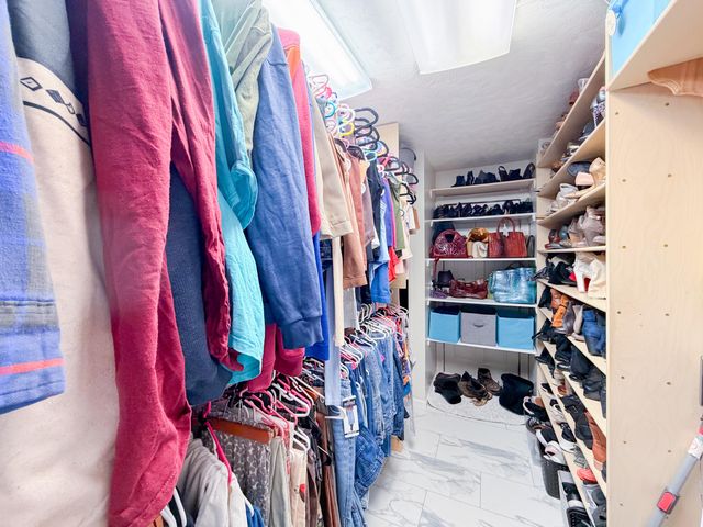 306 Woodbrook DR, Covington, VA 24426