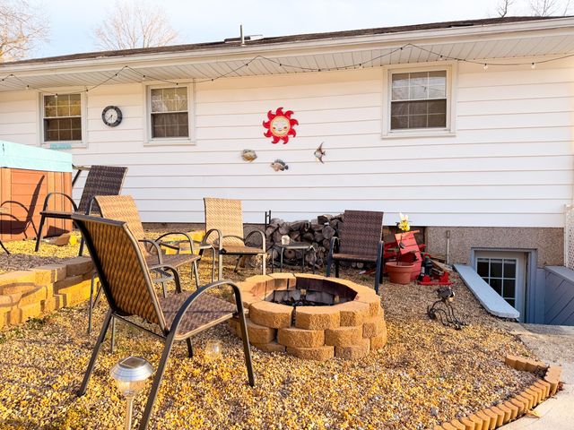 306 Woodbrook DR, Covington, VA 24426