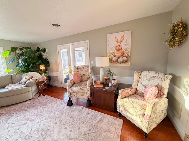 306 Woodbrook DR, Covington, VA 24426