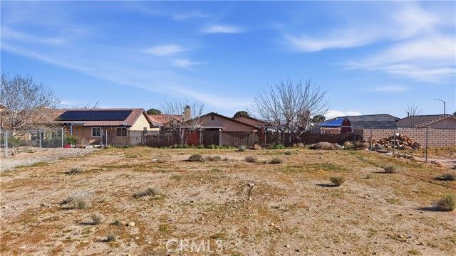 14758 Bristol, Helendale, CA 92342