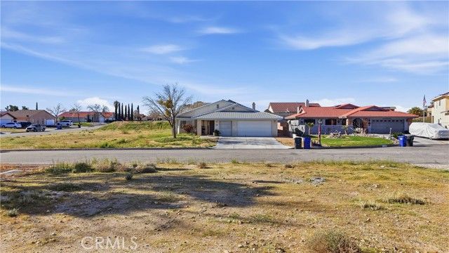 14758 Bristol, Helendale, CA 92342