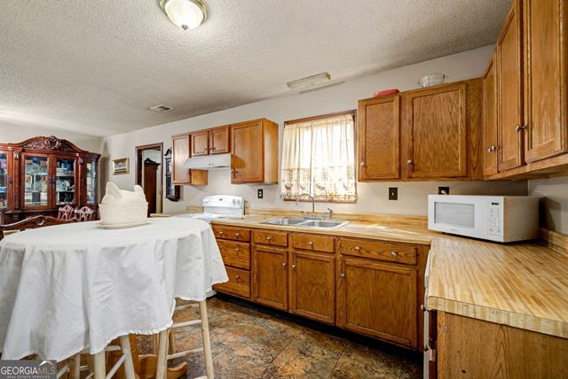 526 Susan Drive, Villa Rica, GA 30180