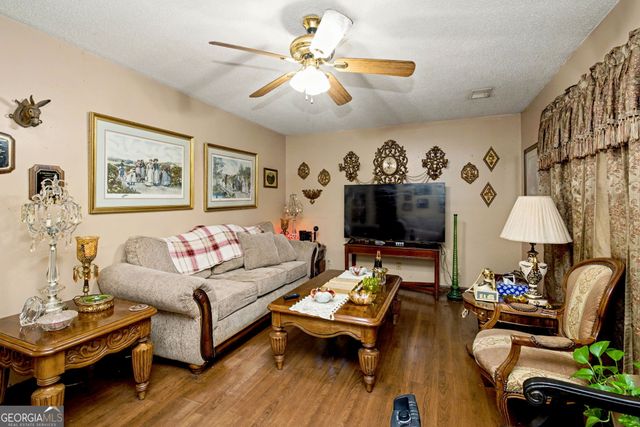 526 Susan Drive, Villa Rica, GA 30180