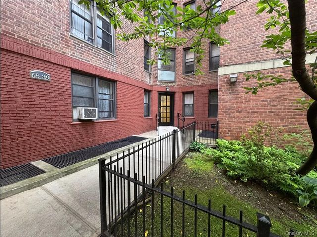 65-39 108th Street E6, Forest Hills, NY 11375