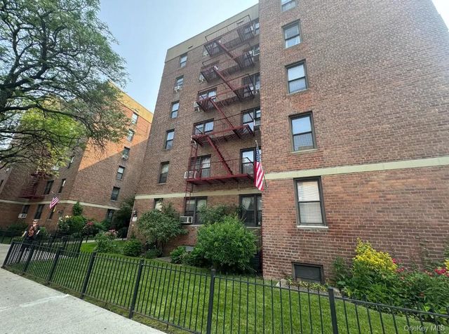65-39 108th Street E6, Forest Hills, NY 11375