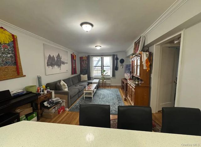 65-39 108th Street E6, Forest Hills, NY 11375