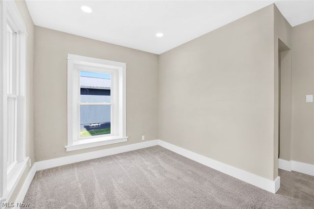 941 Carnegie Avenue, Akron, OH 44314