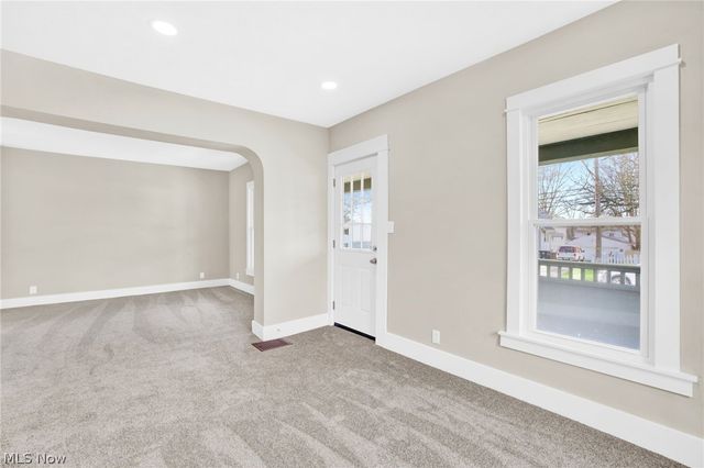 941 Carnegie Avenue, Akron, OH 44314