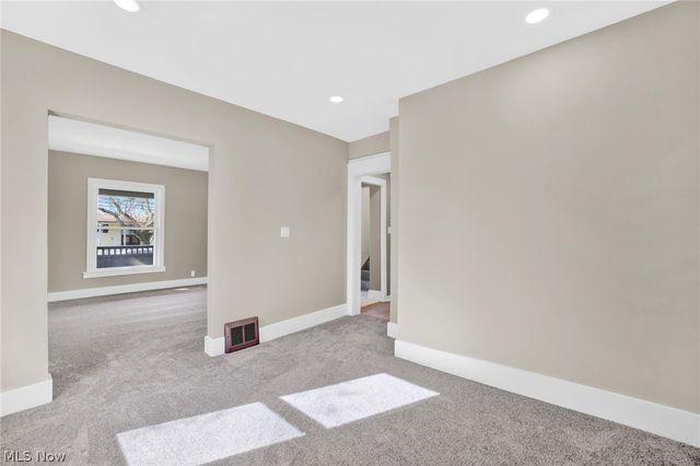 941 Carnegie Avenue, Akron, OH 44314