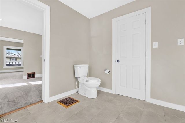 941 Carnegie Avenue, Akron, OH 44314