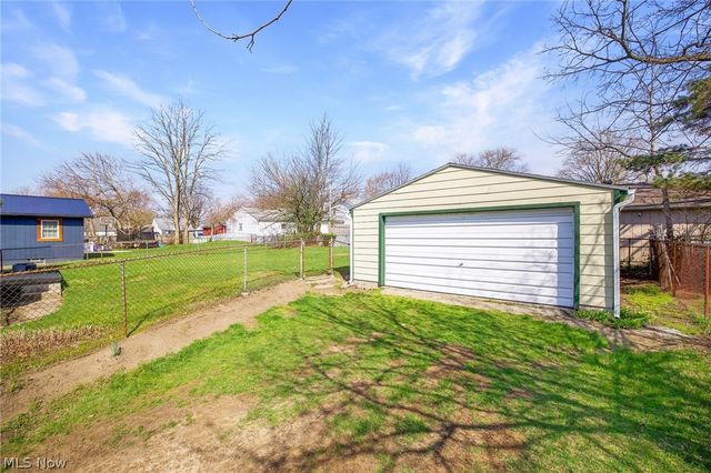 941 Carnegie Avenue, Akron, OH 44314