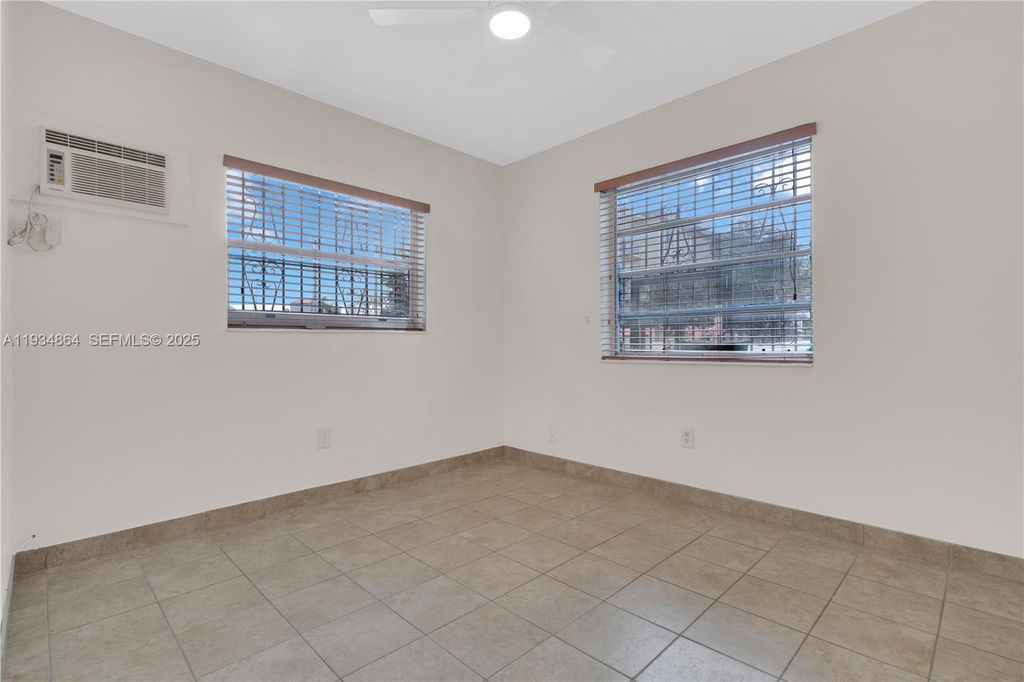 Image 9 of property listing at 47 NW 47th Ave 1, Miami, FL 33126