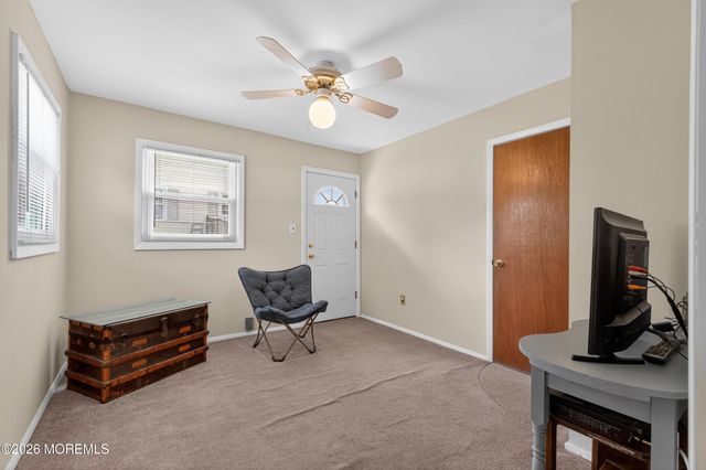 22 River Drive, Marlboro, NJ 07746