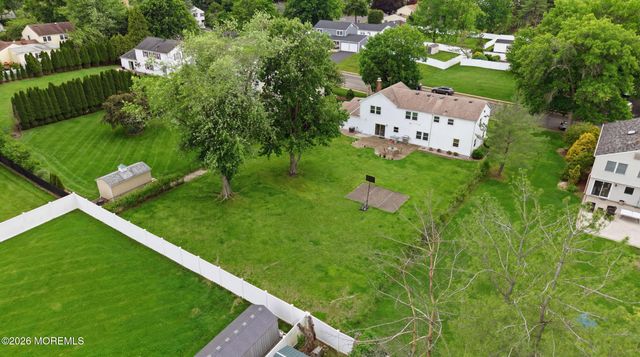 22 River Drive, Marlboro, NJ 07746