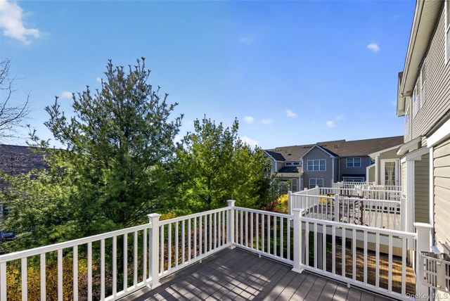 33 Pritchard Court, Fishkill, NY 12524