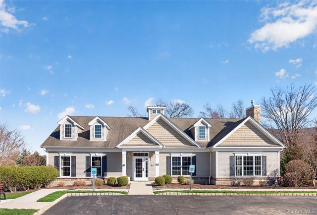 33 Pritchard Court, Fishkill, NY 12524