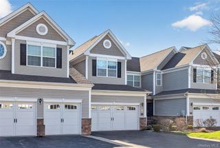 33 Pritchard Court, Fishkill, NY 12524