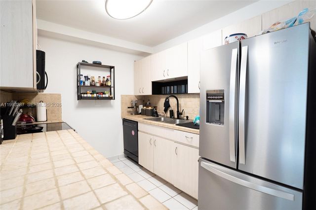 5555 Ludlam Rd 46, South Miami, FL 33155