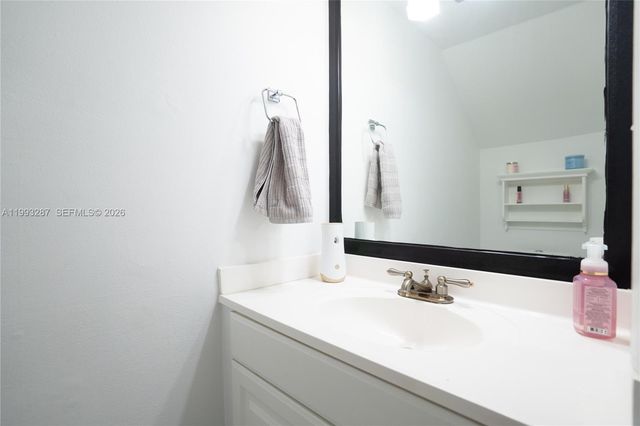 5555 Ludlam Rd 46, South Miami, FL 33155