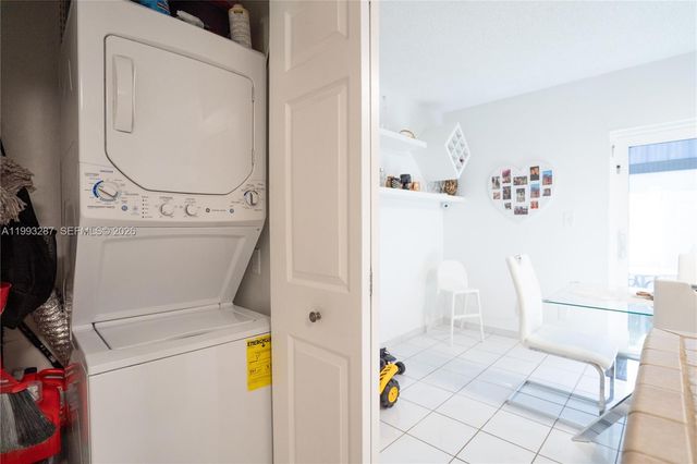 5555 Ludlam Rd 46, South Miami, FL 33155