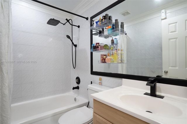 5555 Ludlam Rd 46, South Miami, FL 33155