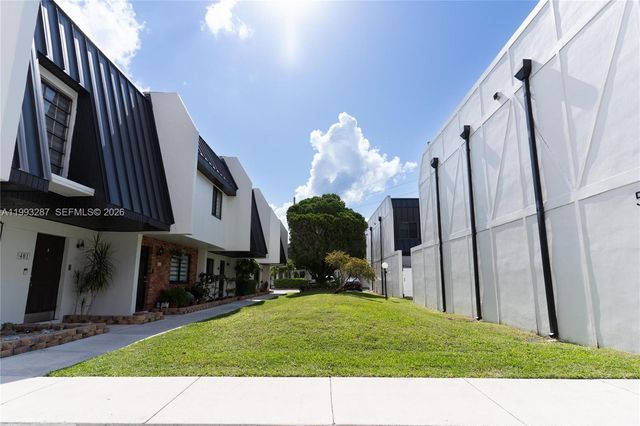 5555 Ludlam Rd 46, South Miami, FL 33155