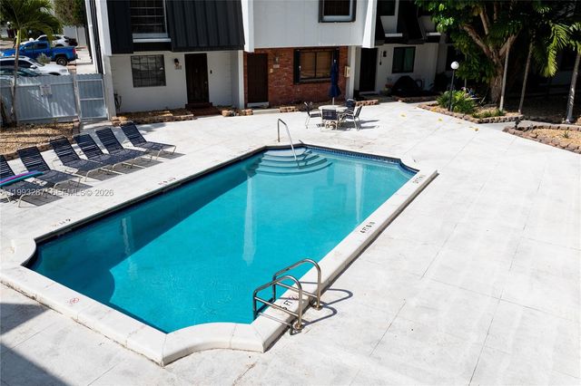 5555 Ludlam Rd 46, South Miami, FL 33155