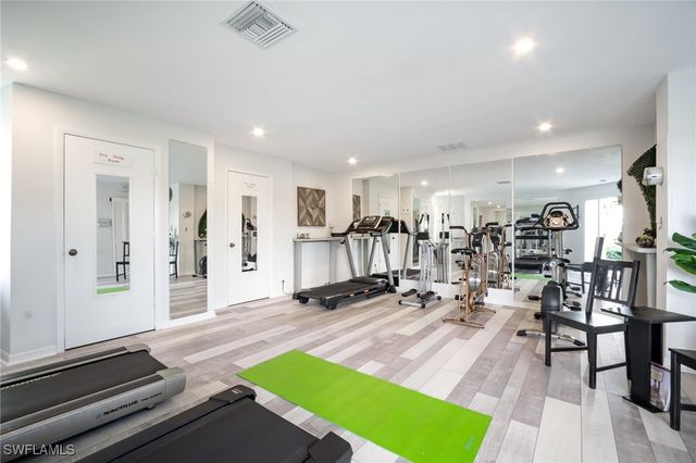 1530 Imperial Golf Course BLVD 322, Naples, FL 34110